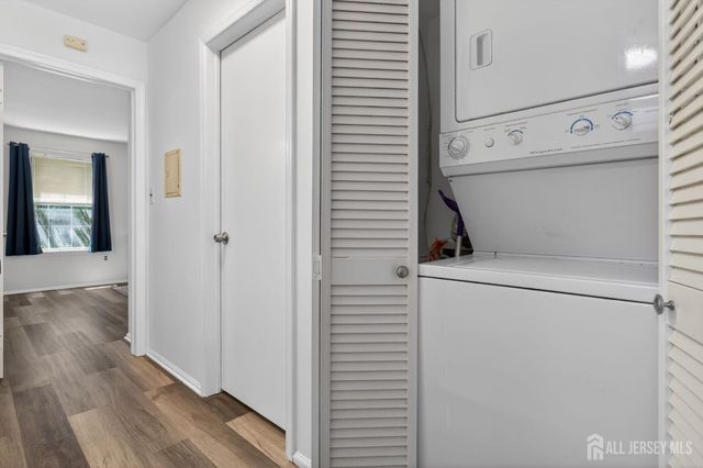 373 McDowell Drive, East Brunswick, NJ 08816