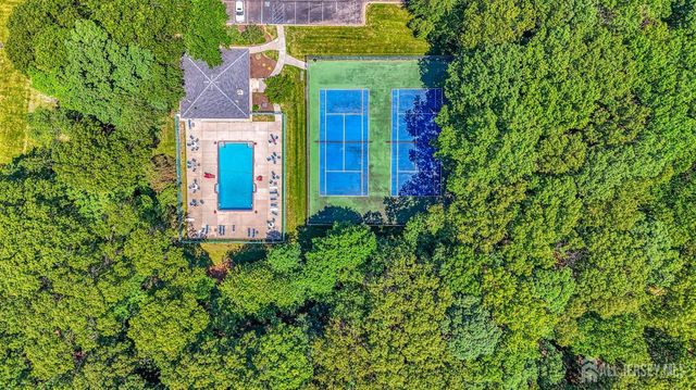 373 McDowell Drive, East Brunswick, NJ 08816