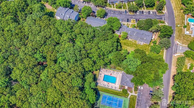 373 McDowell Drive, East Brunswick, NJ 08816