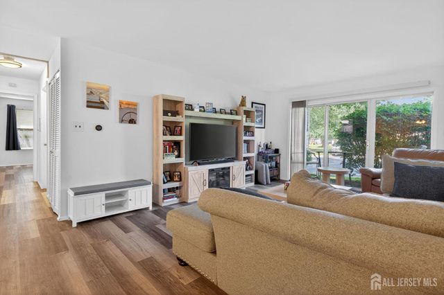 373 McDowell Drive, East Brunswick, NJ 08816