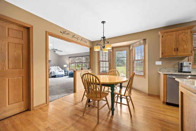 1334 Walsh Drive, Yorkville, IL 60560