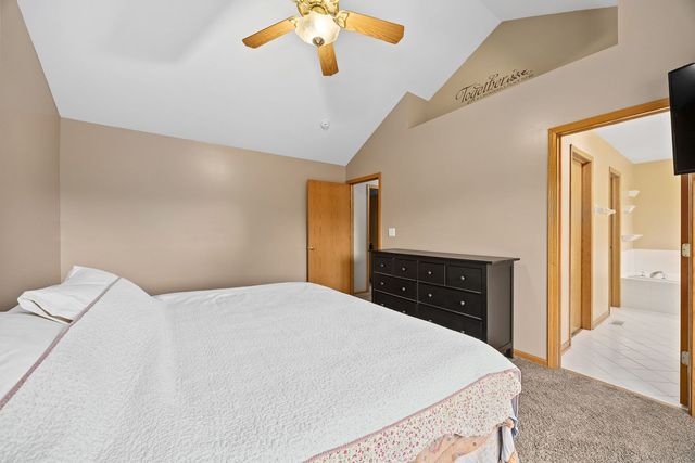 1334 Walsh Drive, Yorkville, IL 60560