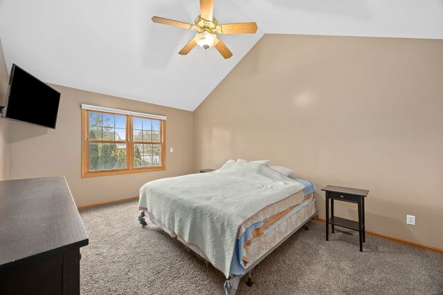 1334 Walsh Drive, Yorkville, IL 60560