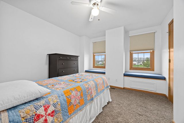 1334 Walsh Drive, Yorkville, IL 60560