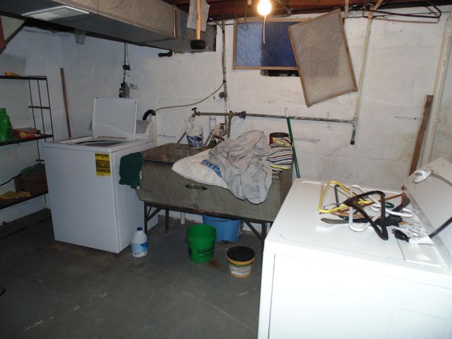 2901 Fairview Avenue, Lake Station, IN 46405