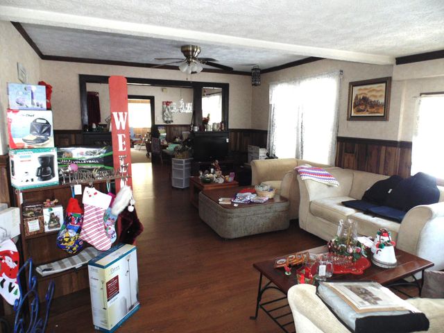 2901 Fairview Avenue, Lake Station, IN 46405