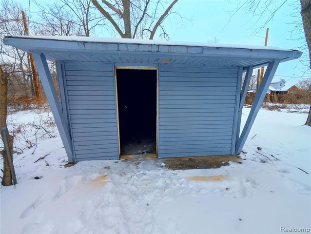 15344 Blackstone Street, Detroit, MI 48223