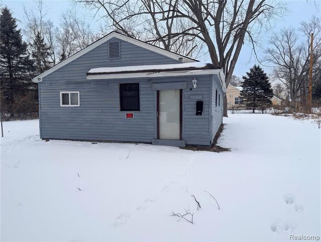 15344 Blackstone Street, Detroit, MI 48223