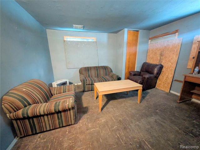 15344 Blackstone Street, Detroit, MI 48223