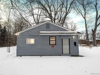 15344 Blackstone Street, Detroit, MI 48223