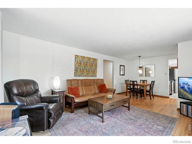 16 Merideth Lane, Longmont, CO 80501