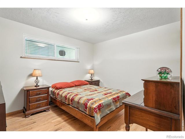 16 Merideth Lane, Longmont, CO 80501