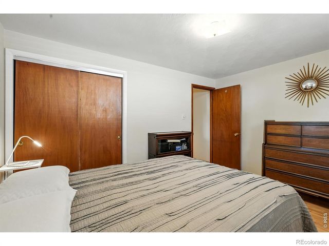 16 Merideth Lane, Longmont, CO 80501