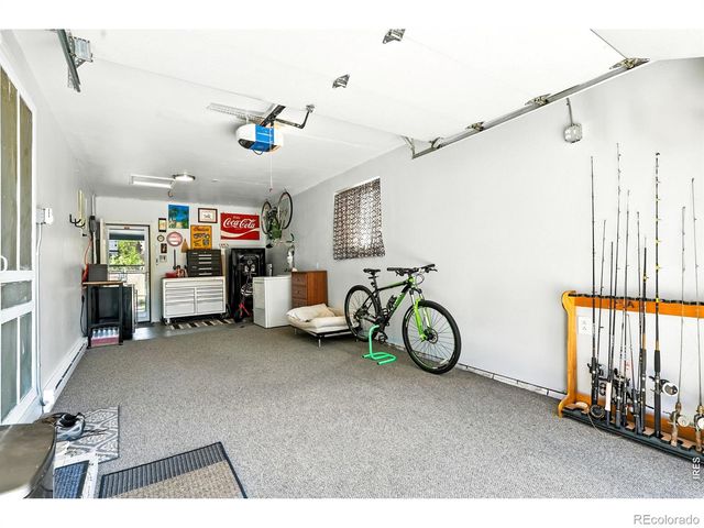 16 Merideth Lane, Longmont, CO 80501