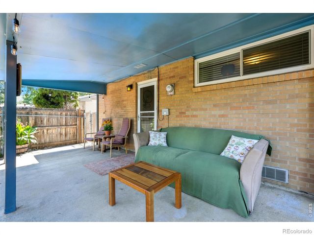 16 Merideth Lane, Longmont, CO 80501