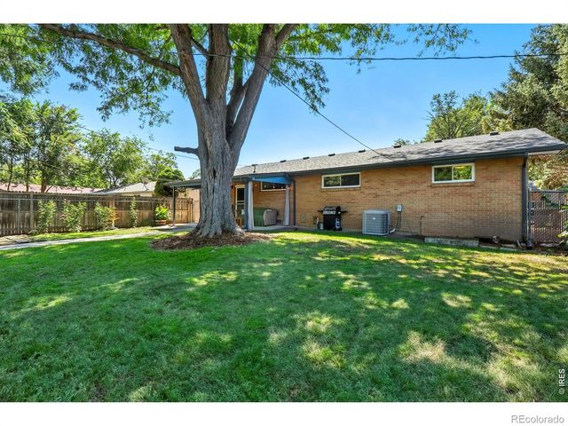 16 Merideth Lane, Longmont, CO 80501