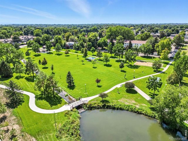 16 Merideth Lane, Longmont, CO 80501