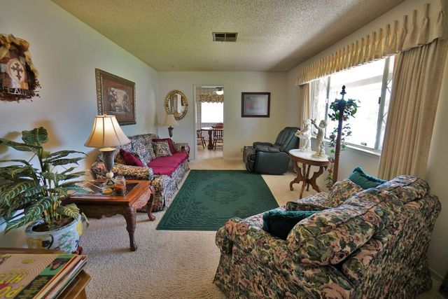 842 E Florinda Street, Hanford, CA 93230