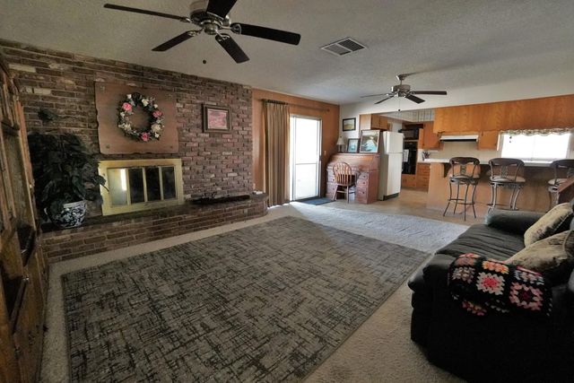 842 E Florinda Street, Hanford, CA 93230