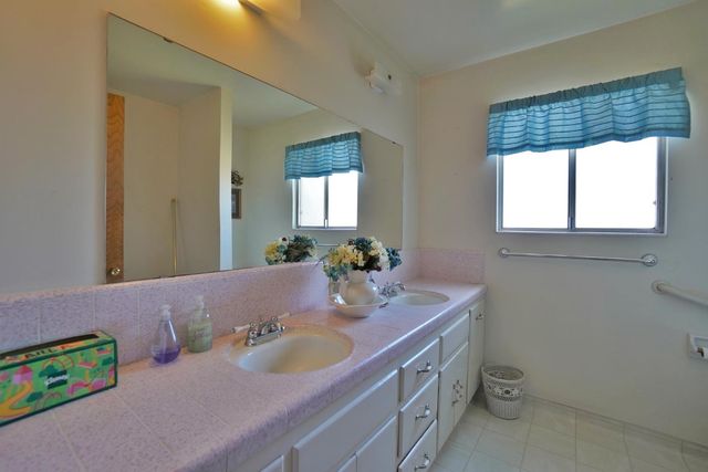 842 E Florinda Street, Hanford, CA 93230