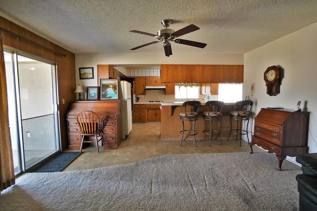 Image 20 of property listing at 842 E Florinda Street, Hanford, CA 93230