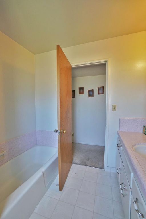 Image 36 of property listing at 842 E Florinda Street, Hanford, CA 93230