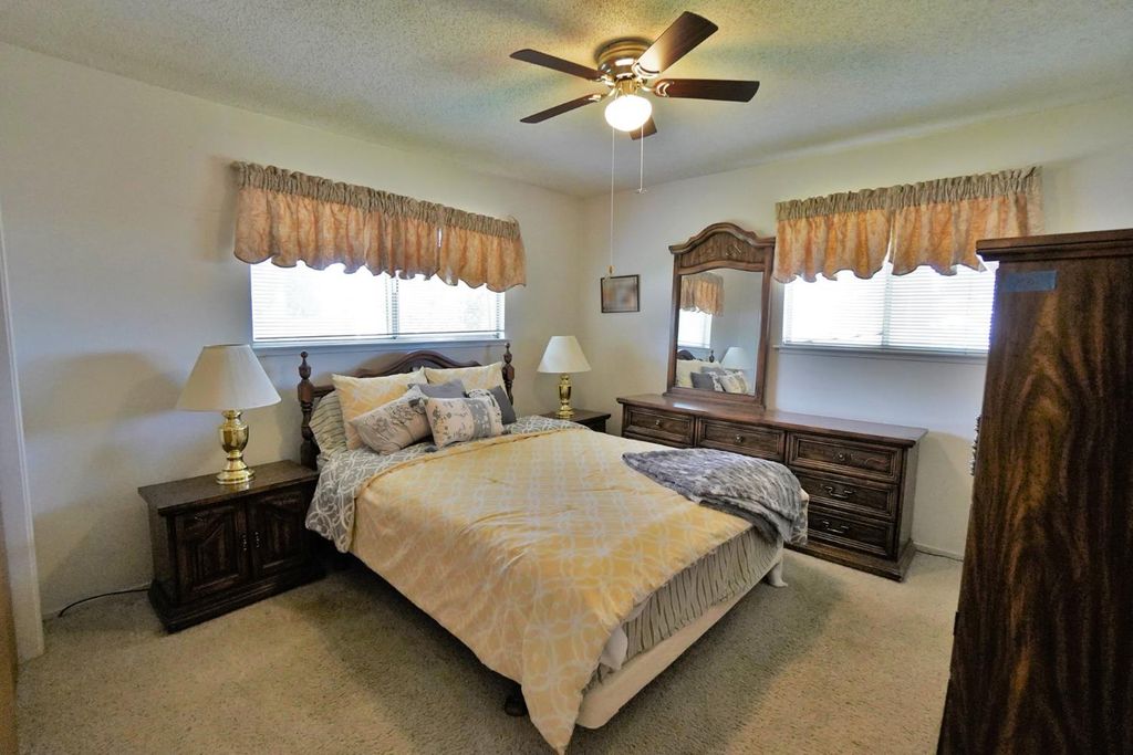 Image 40 of property listing at 842 E Florinda Street, Hanford, CA 93230