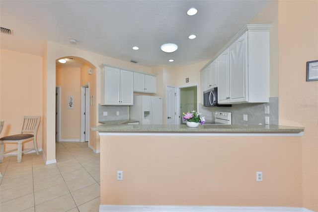 2010 SIFIELD GREENS WAY, Sun City Center, FL 33573