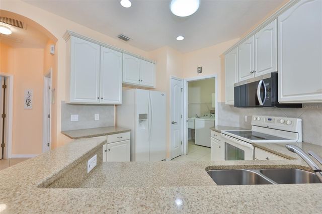 2010 SIFIELD GREENS WAY, Sun City Center, FL 33573