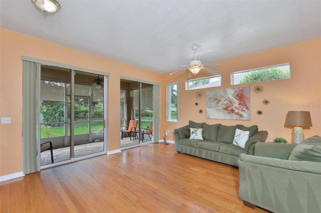 2010 SIFIELD GREENS WAY, Sun City Center, FL 33573