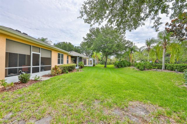 2010 SIFIELD GREENS WAY, Sun City Center, FL 33573