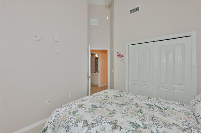 2010 SIFIELD GREENS WAY, Sun City Center, FL 33573