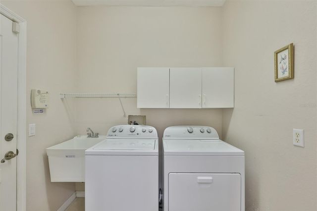 2010 SIFIELD GREENS WAY, Sun City Center, FL 33573