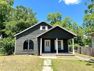 509 W Sears Street, Denison, TX 75020