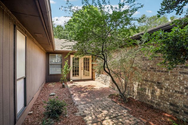 113 E Bancroft Drive, Garland, TX 75040