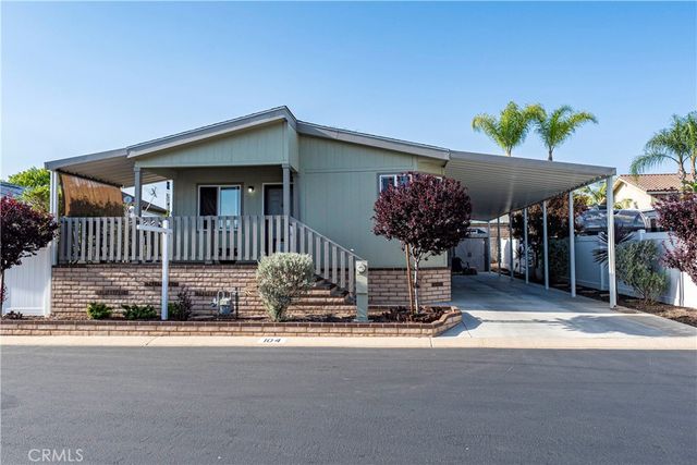 1245 W Cienega 104, San Dimas, CA 91773