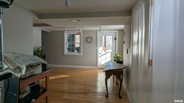 2632 HILLTOP Road, Springfield, IL 62712