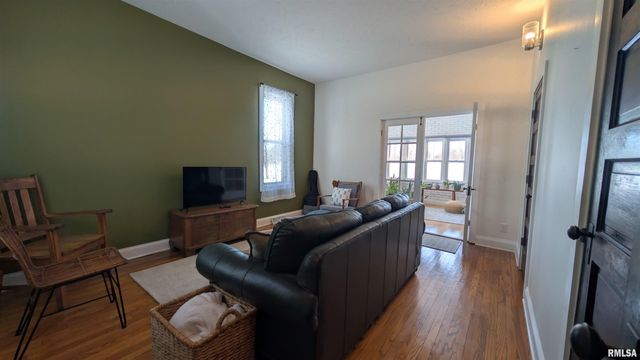 2632 HILLTOP Road, Springfield, IL 62712