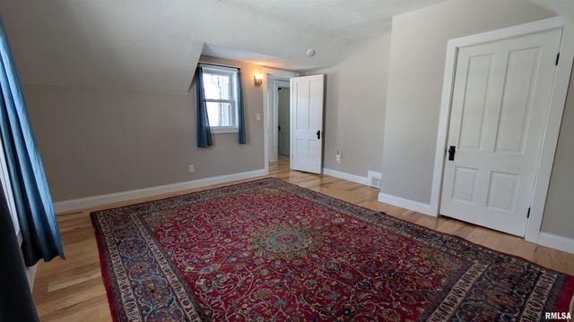 2632 HILLTOP Road, Springfield, IL 62712