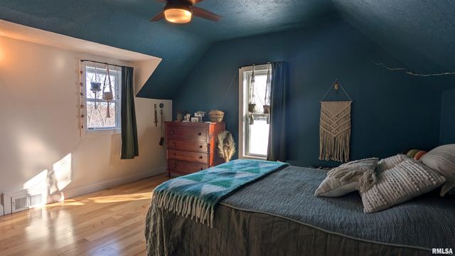 2632 HILLTOP Road, Springfield, IL 62712