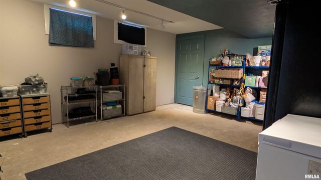 2632 HILLTOP Road, Springfield, IL 62712