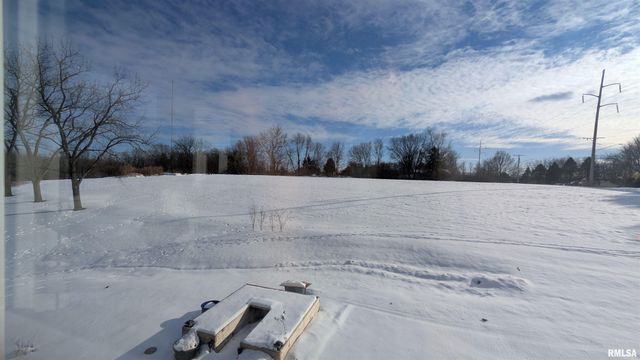 2632 HILLTOP Road, Springfield, IL 62712