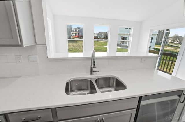 85 Chestnut Street, Springboro, OH 45066