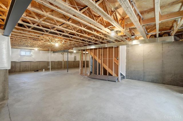 85 Chestnut Street, Springboro, OH 45066