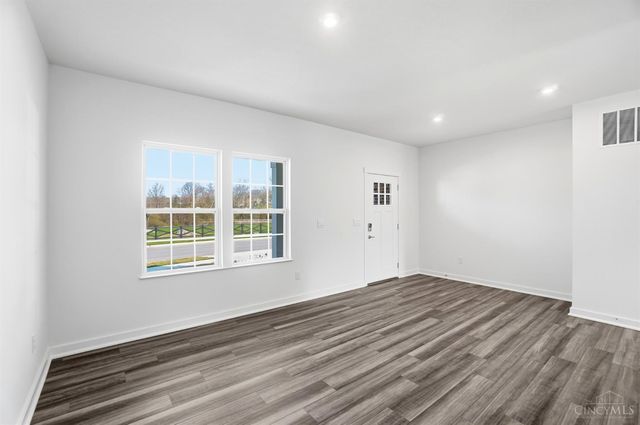 85 Chestnut Street, Springboro, OH 45066