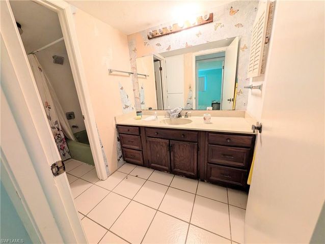2100 Barkeley LN 3, Fort Myers, FL 33907