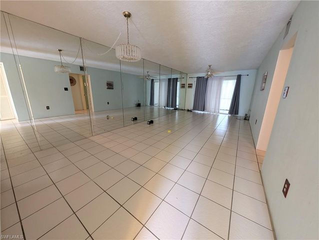 2100 Barkeley LN 3, Fort Myers, FL 33907