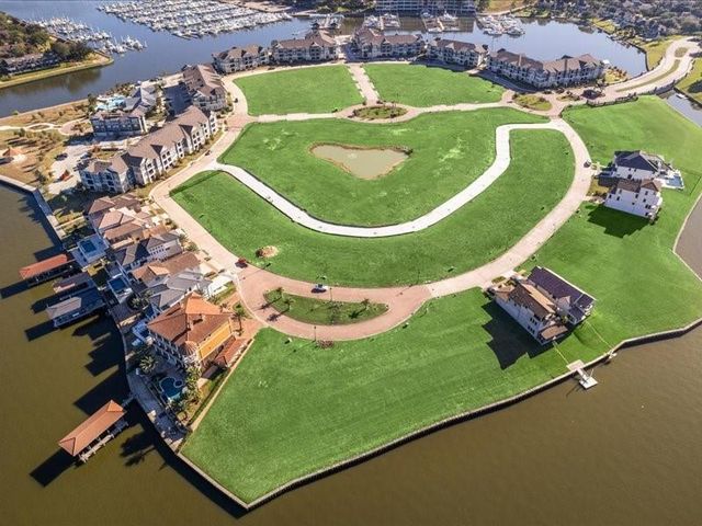 2561 Beacon Circle, League City, TX 77573