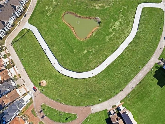 2561 Beacon Circle, League City, TX 77573