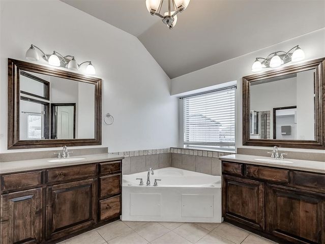 18501 El Greco Drive, Edmond, OK 73012